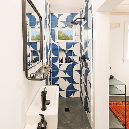 Mini Shortboard Room With A Queen Bed Stinson Beach Exterior photo